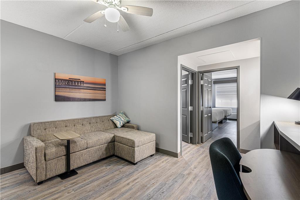 Best Western Plus Savannah Gateway - photo 15