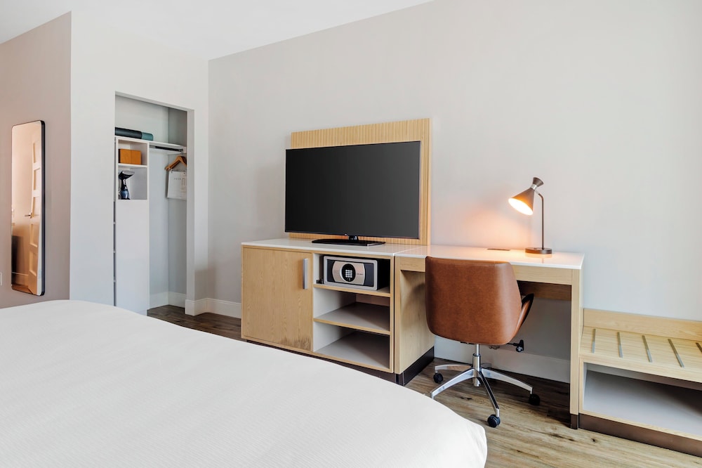 EVEN Hotel Waco University Area by IHG - photo 24