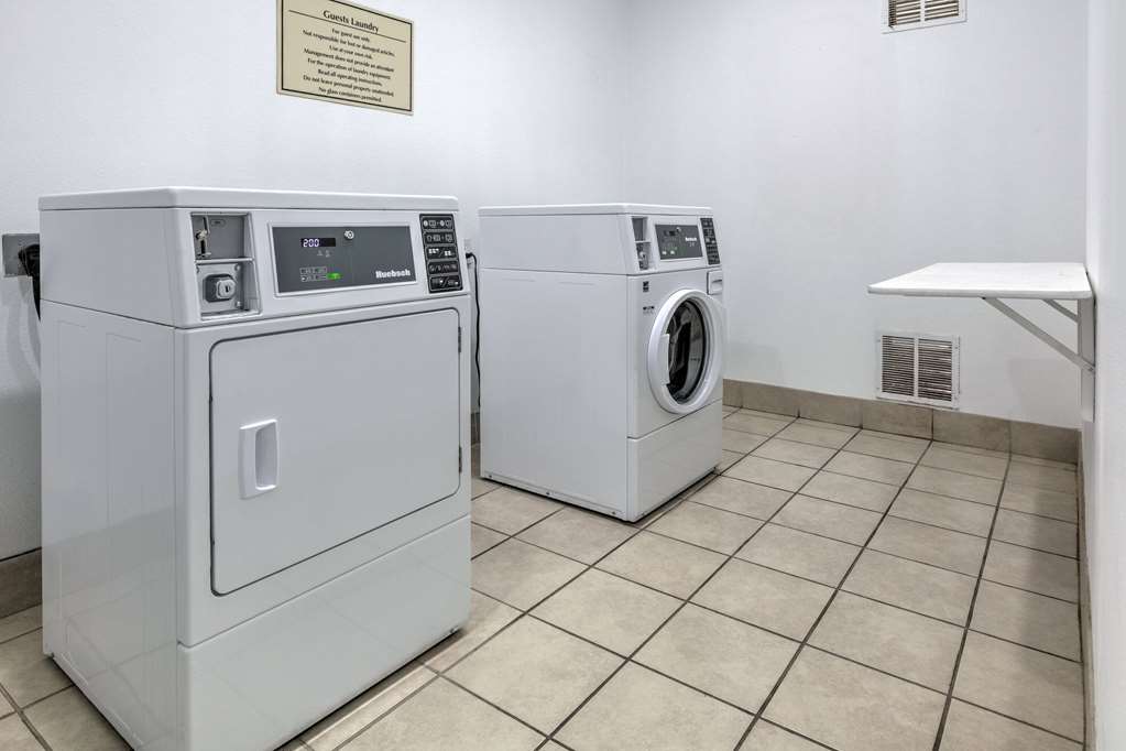La Quinta Inn & Suites by Wyndham Decatur - photo 34
