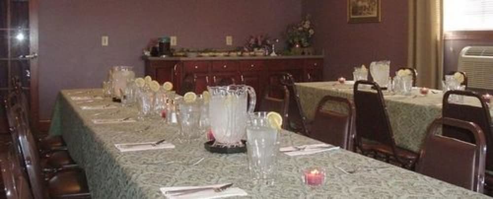 Hearthstone Inn & Suites - photo 24