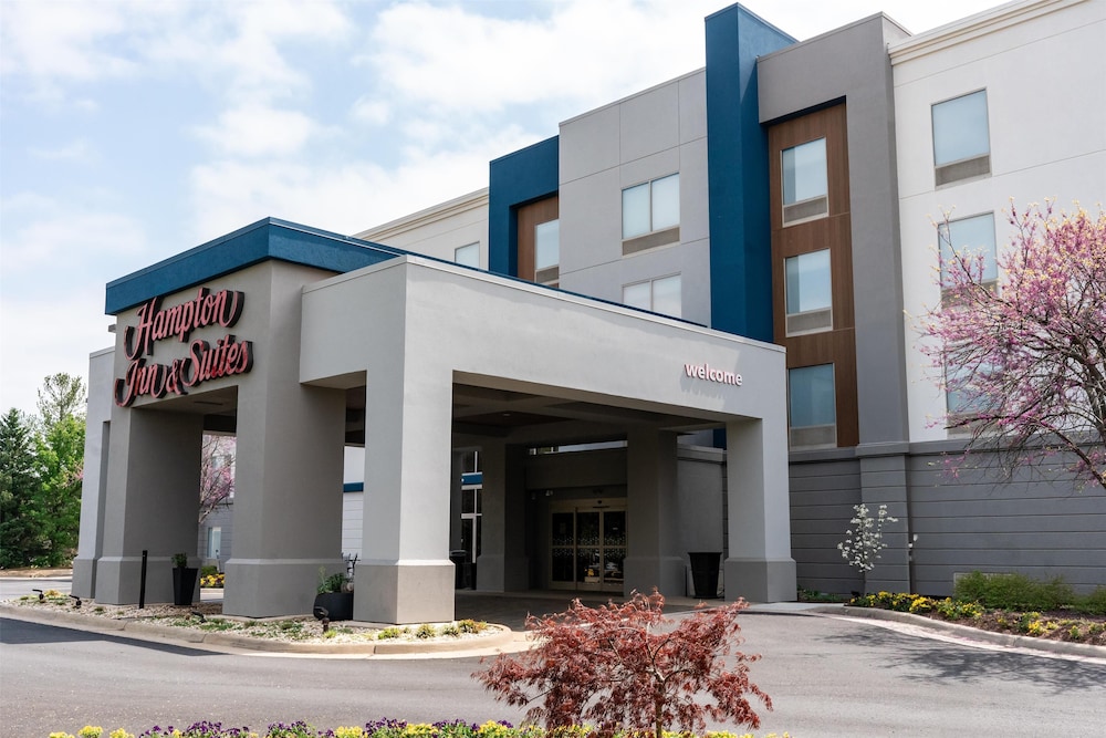 Hampton Inn & Suites Leesburg - photo 45