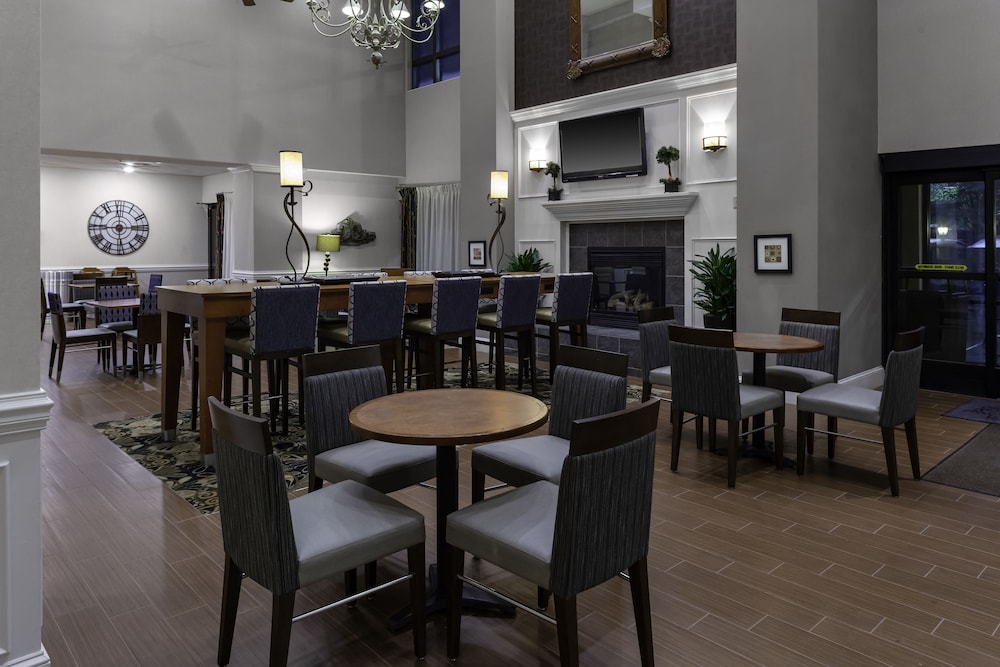 Hampton Inn & Suites Concord Charlotte - photo 7