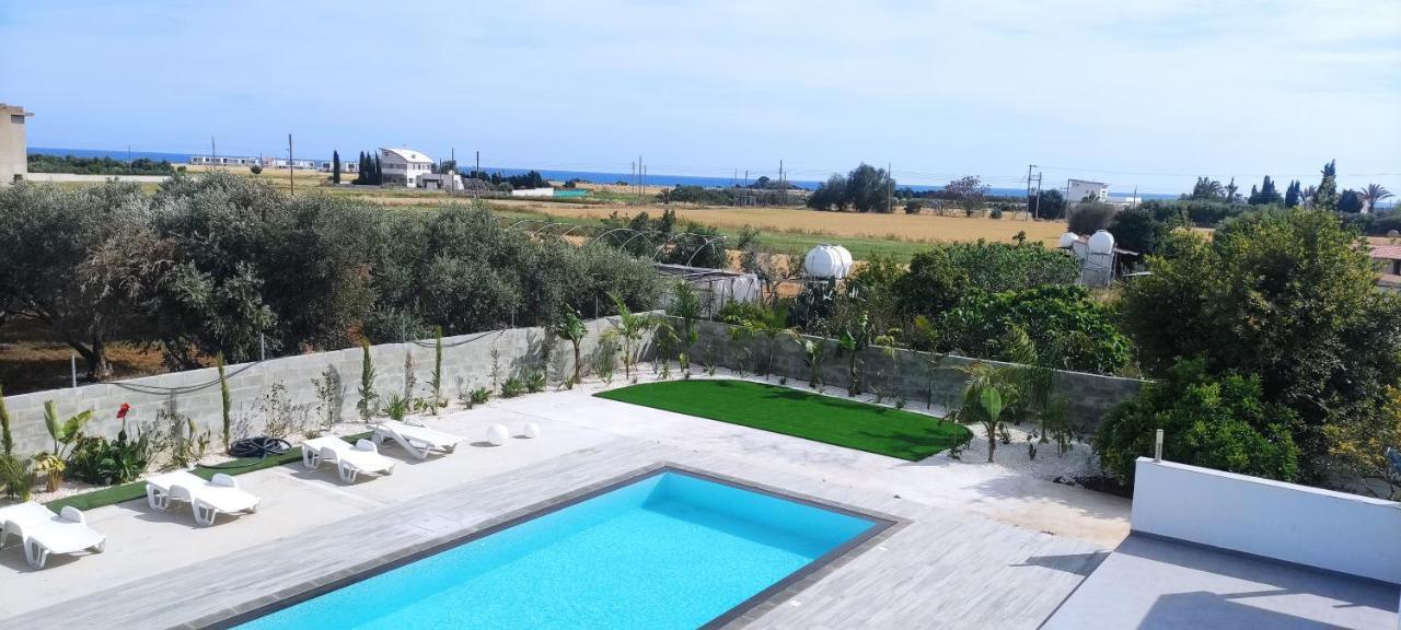 Kiti Village Villa Cyprus salt water pool 5 bedrooms Larnaca