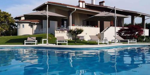 Holiday home in Lazise Gardasee 39034 — 4-Star Luxury Hotel in Lazise, Italy