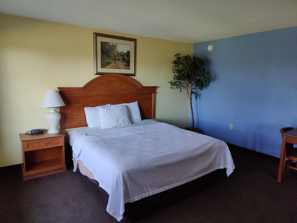 Days Inn by Wyndham Stockton - photo 12