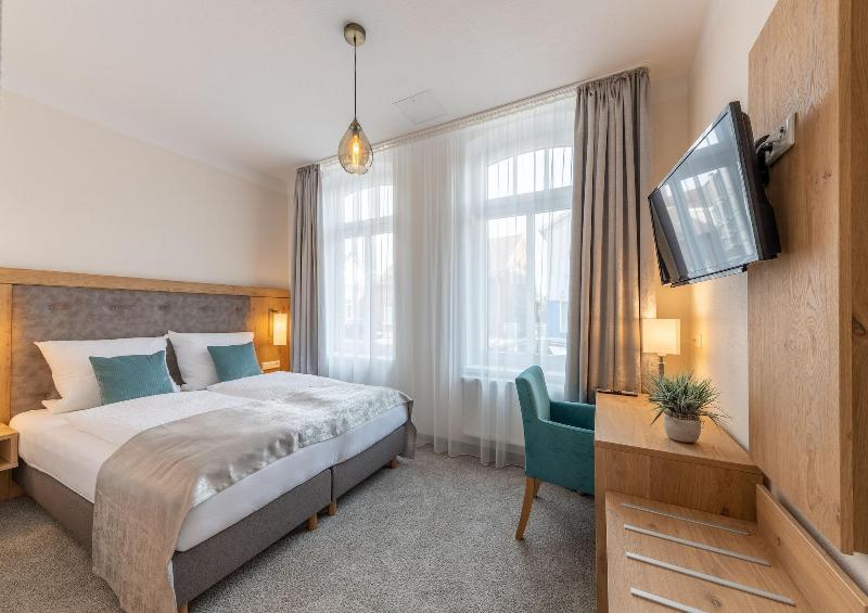 24 7 Selfcheckin in Leer, Germany