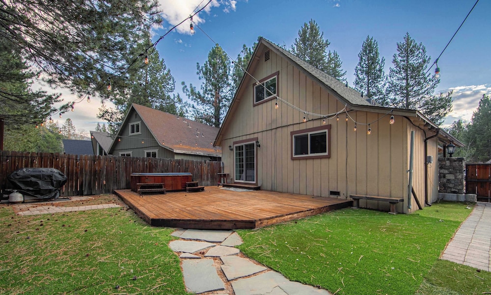 The Ale Arths Retreat For 8 — South Lake Tahoe