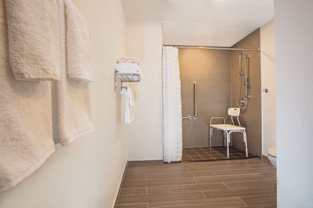 Guest room