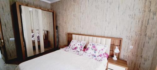 Apartment next to Kikvidze Park