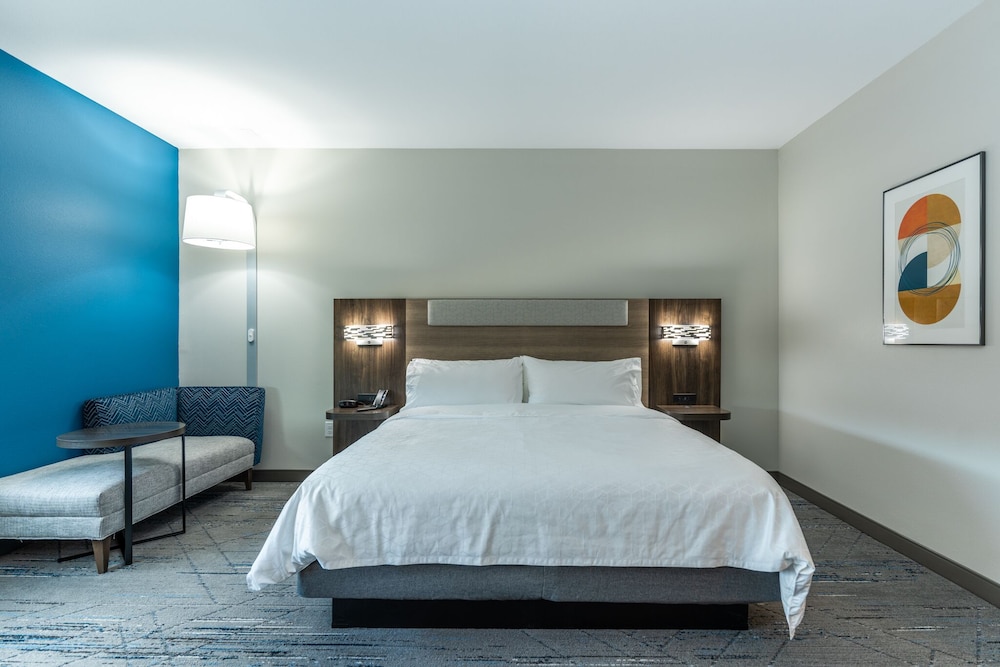 Holiday Inn Express & Suites Charlottesville by IHG - photo 30