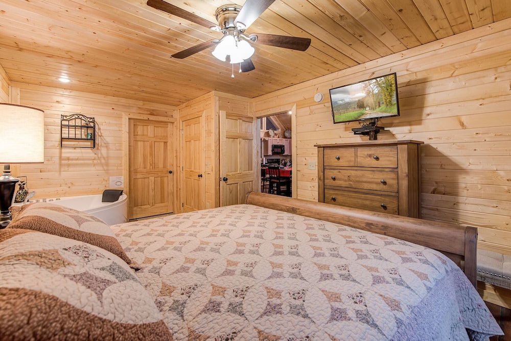 Emily's Hideaway - photo 12
