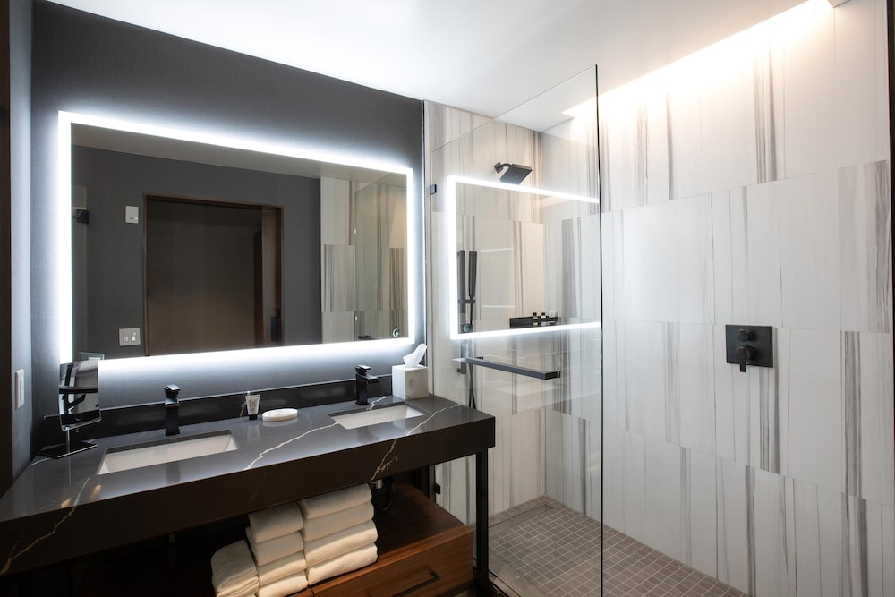 The Glenmark Glendale a Tribute Portfolio Hotel - photo 40
