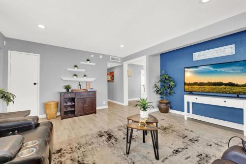 3BR Retreat with BBQ Pool and Close to Las Vegas Fun in Las Vegas, United States