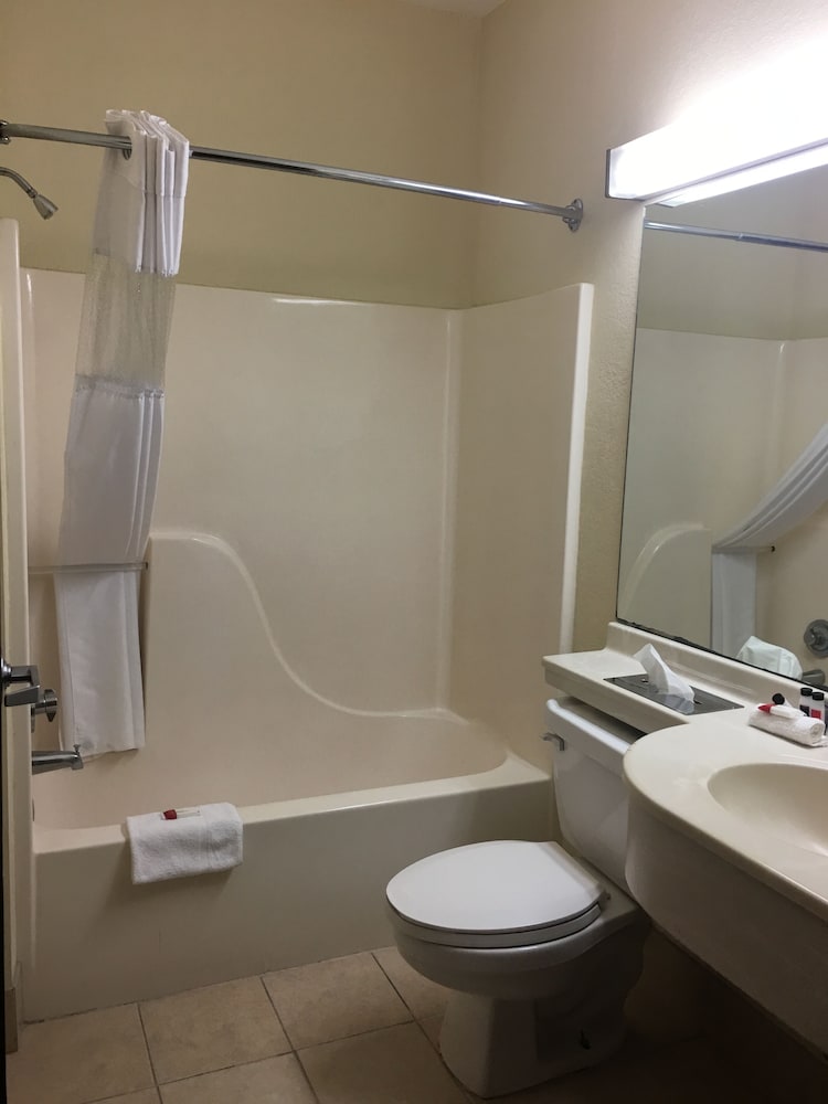 Trident Inn & Suites Baton Rouge - photo 27