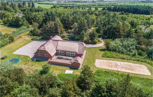 Awesome Home In Ulfborg With Sauna — 5-Star Luxury Hotel in Ulfborg, Denmark
