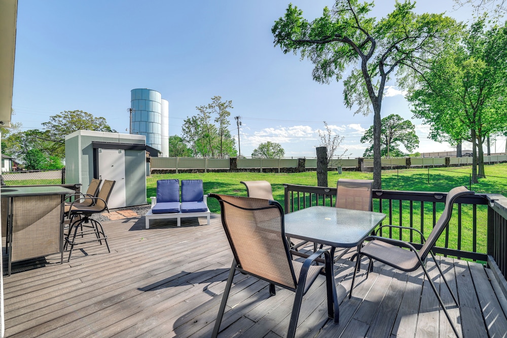 1 Mi To Golf And Marina Inviting Home In Afton 21534659 — Afton