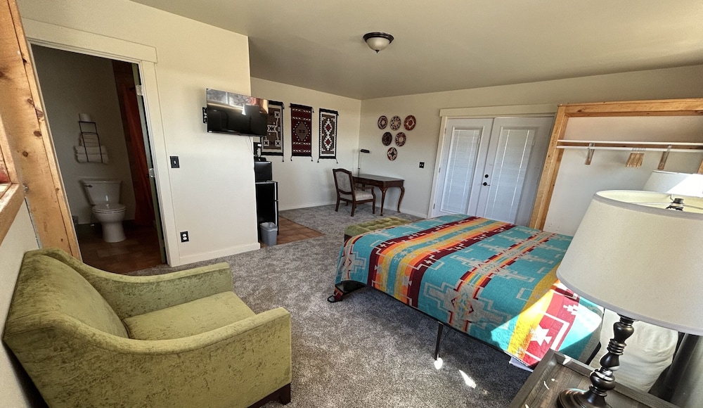 The Rim Rock Inn - photo 39