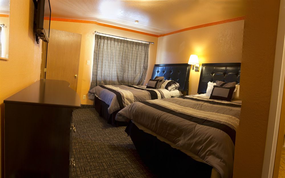 Capitol Inn & Suites - photo 6
