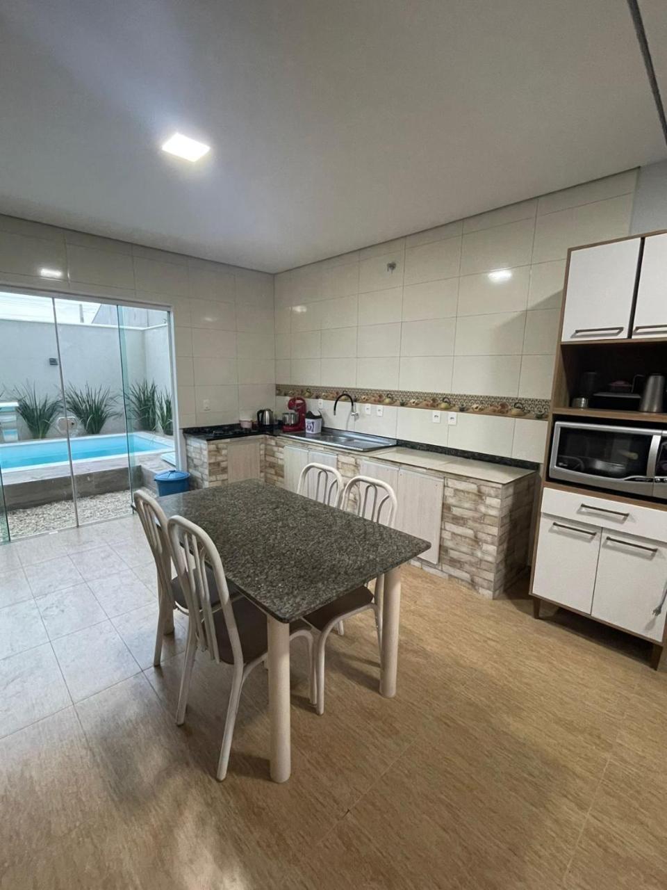 Triplex Com Salão De Festas À 1.3 Km Da Praia