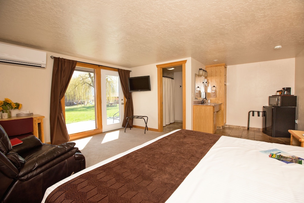 Ninepipes Lodge - photo 5