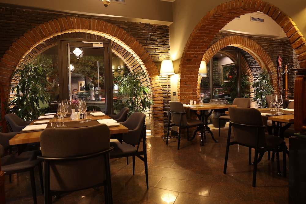 מזון ומשקאות