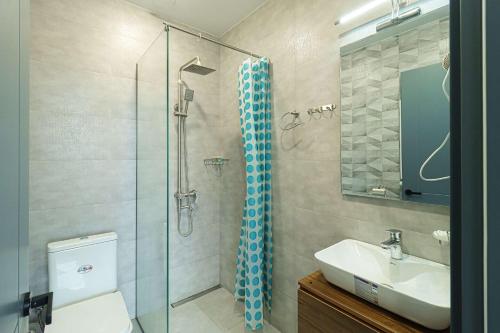 Modern Apartment Overlooking Tbilisi