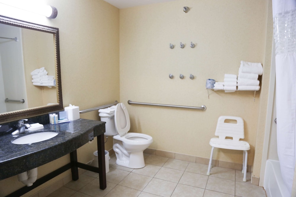 Hampton Inn Morehead - photo 20