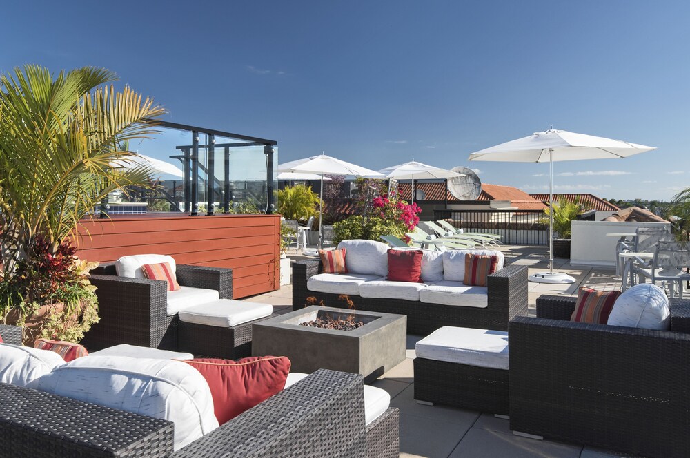 Club Level Suites at Inn On Fifth in Naples, United States