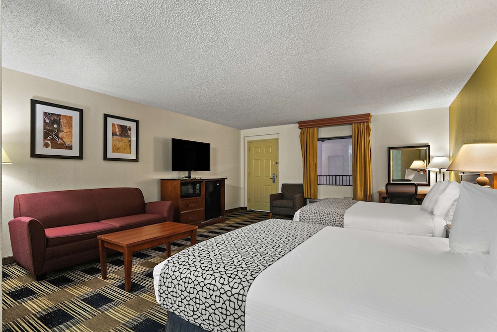 Best Western Windsor Suites - photo 14