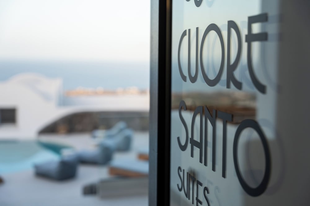 Cuore Santo Suites — Fira — photo 2