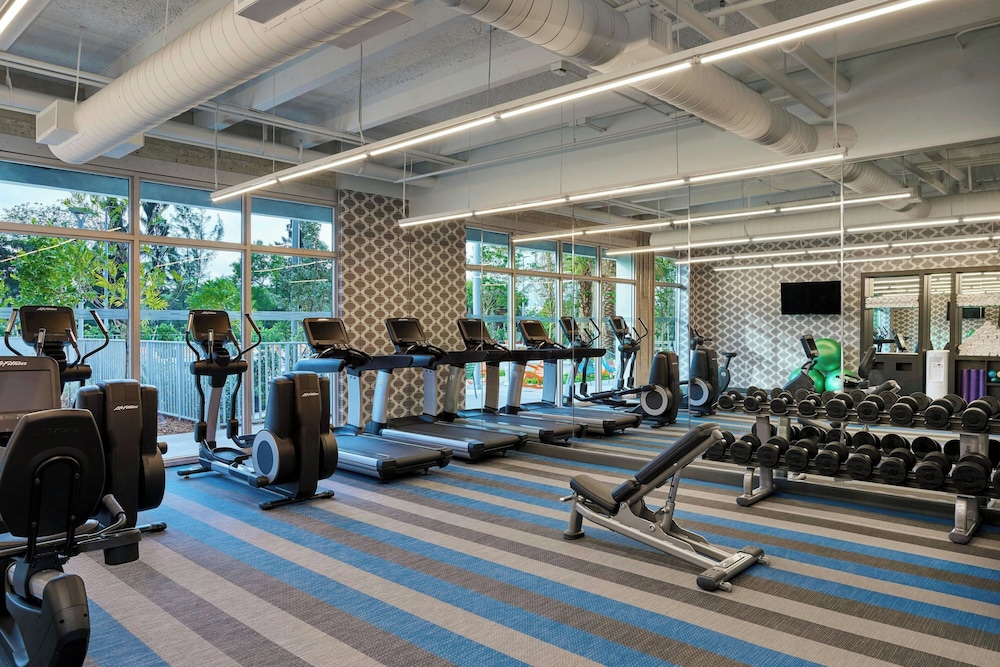 Aloft Miami Airport - photo 13