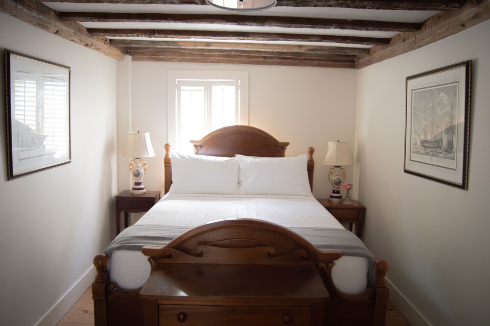 The Historic General Stanton Inn - photo 3