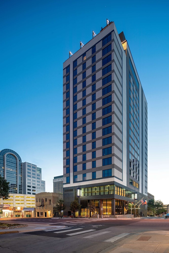 Hilton Garden Inn Austin University Capitol District - photo 53