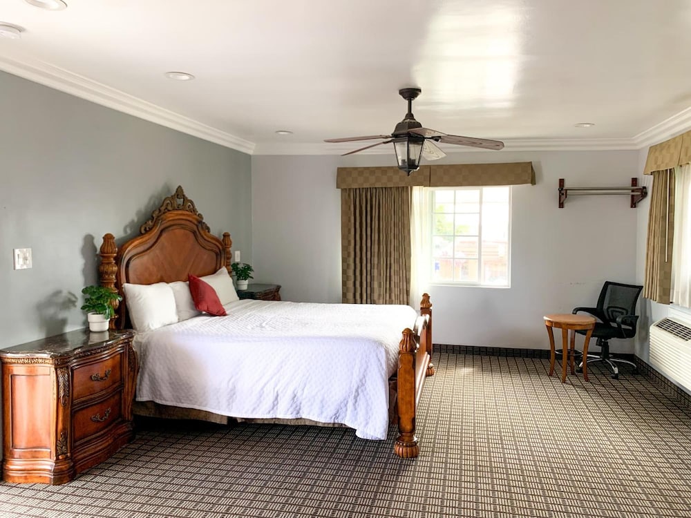 Viking Motel - carbon neutral hotel in Ventura