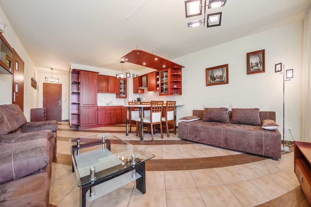 Apartamenty Sun And Snow Willa Teresa Przy Lesie Blisko Plazy I Centrum 10656339 — Krynica Morska