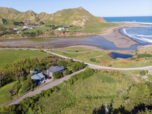 Te Kōpuha - carbon neutral hotel in Unknown City