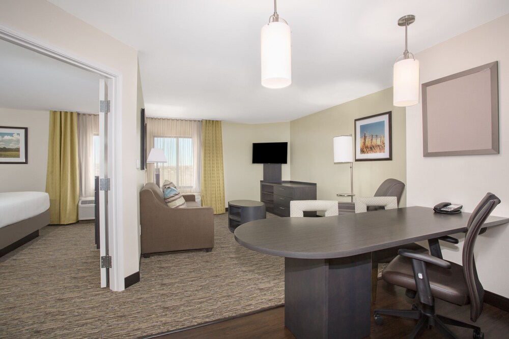 Candlewood Suites Pueblo by IHG - photo 4
