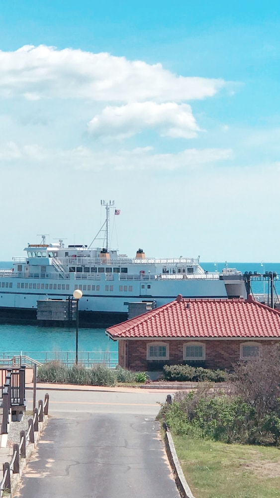MV Surfside Hotel - photo 93