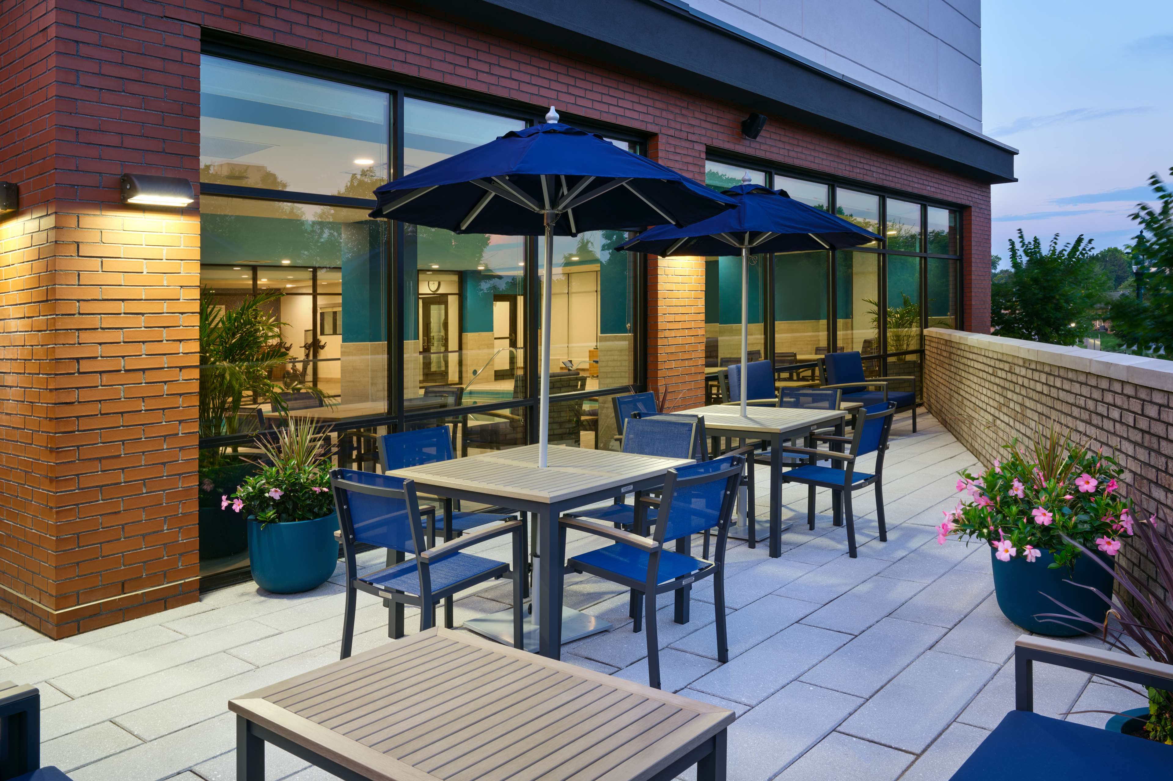 Hampton Inn Towson - photo 4