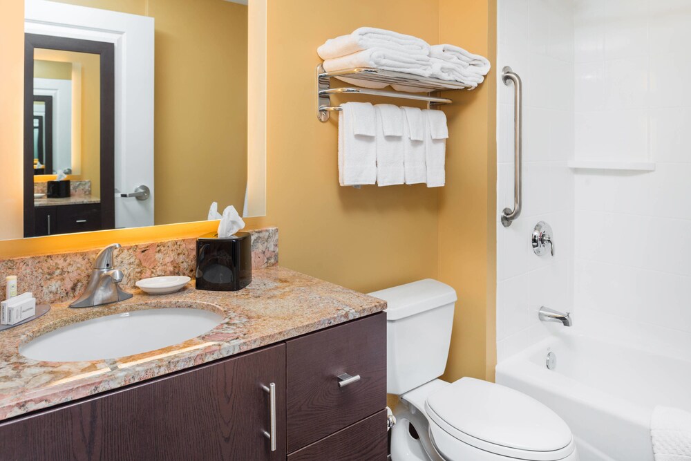 TownePlace Suites by Marriott New Hartford - photo 24