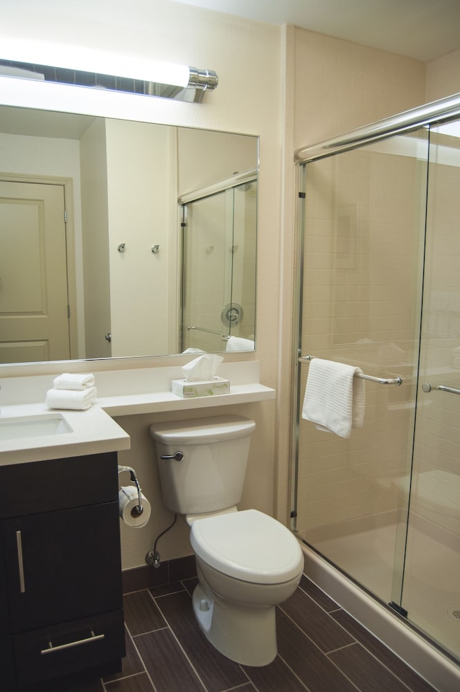 Candlewood Suites Fort Collins by IHG - photo 28