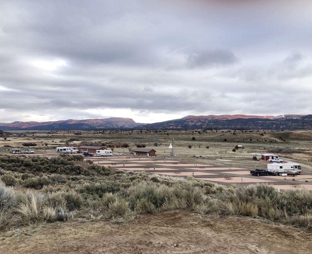 The Riverside Ranch RV Park Motel & Campground - photo 63