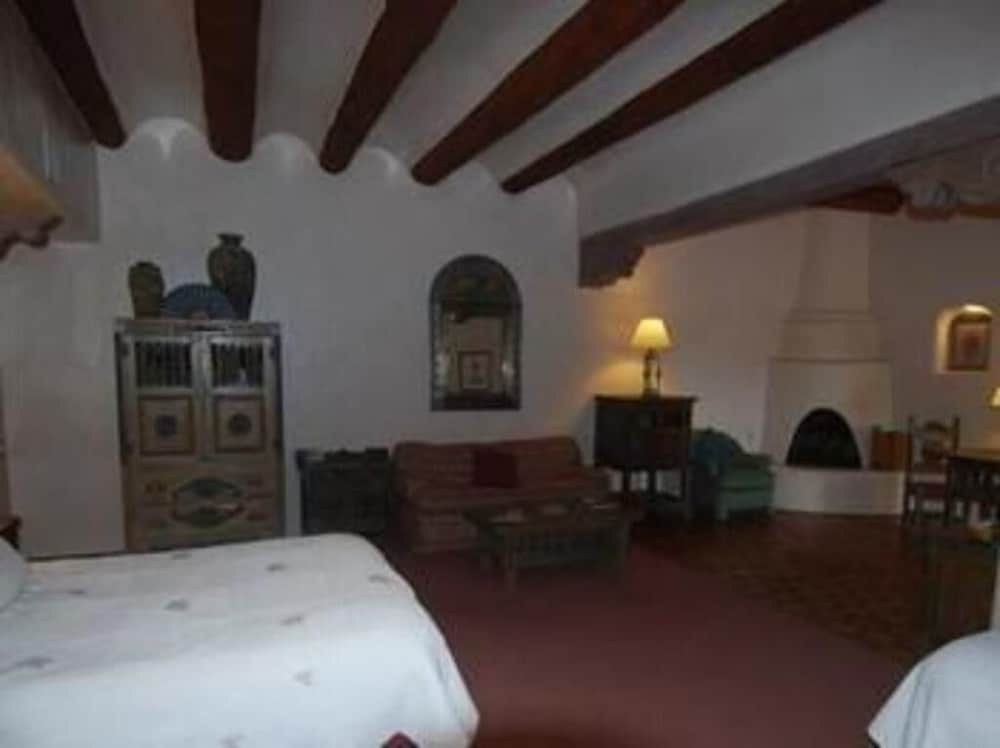 The Inn At The Delta - photo 10