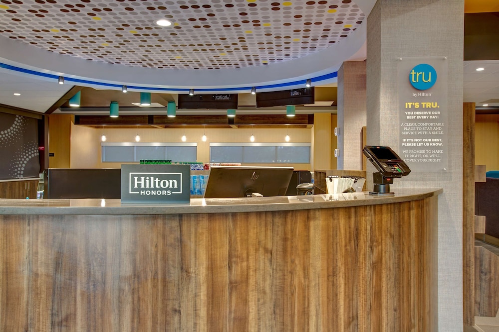Tru by Hilton Alcoa Knoxville Airport - photo 20