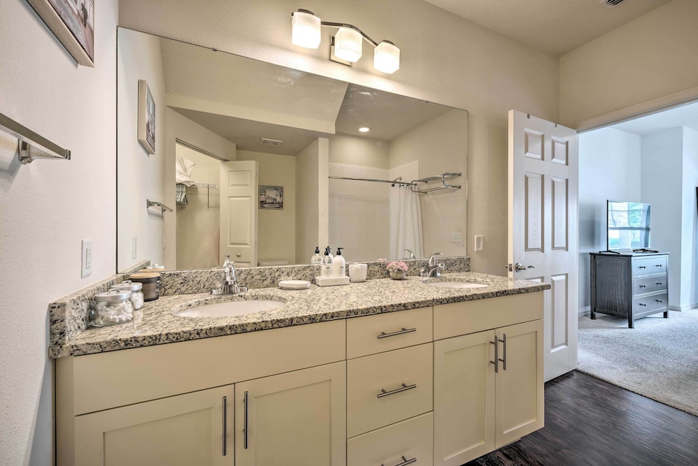 Resort Villa w Pool Access 7 Mi to Disney - photo 3