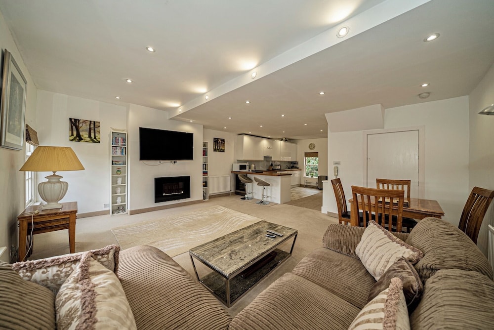 Serviced Apartments Macclesfield — 4-Star Luxury Hotel in Macclesfield, United Kingdom