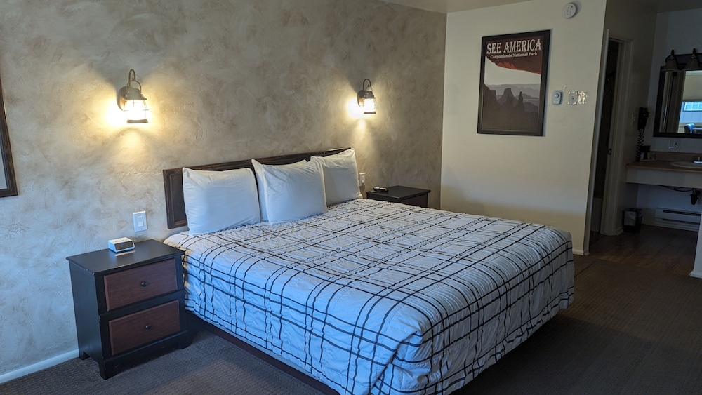 Travelodge by Wyndham Salina - photo 10