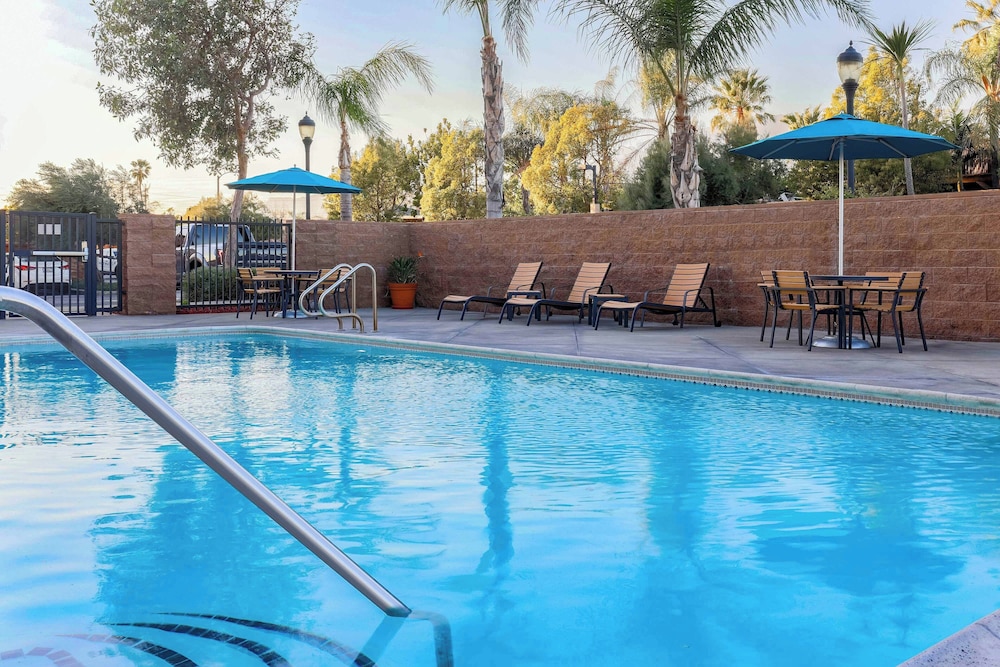 Four Points by Sheraton Ontario Rancho Cucamonga - photo 14