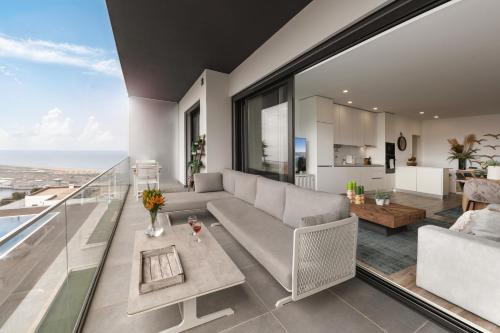 Oceanview Oasis — 4-Star Luxury Hotel in Nazare, Portugal