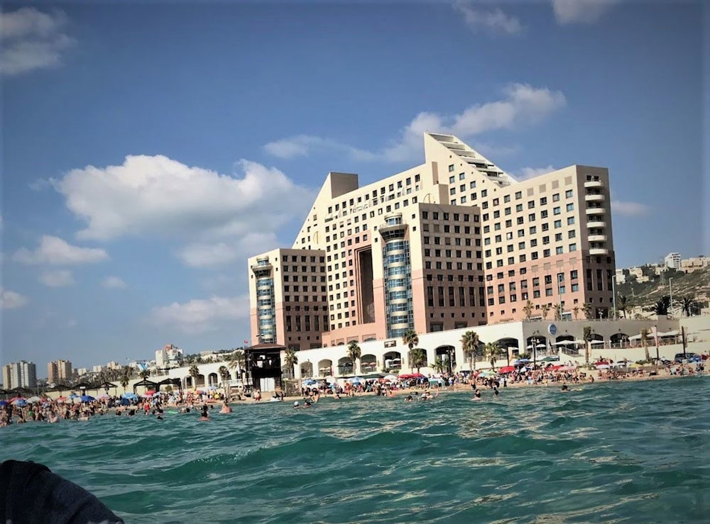 Luxurious Beach apartments — 5-Star Luxury Hotel in Haifa, Israel